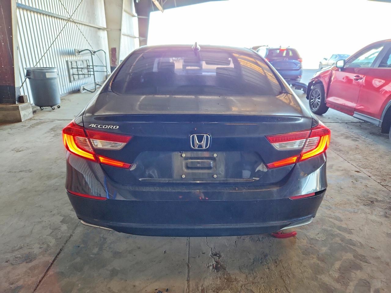 2018 Honda Accord Lx - Фото 6