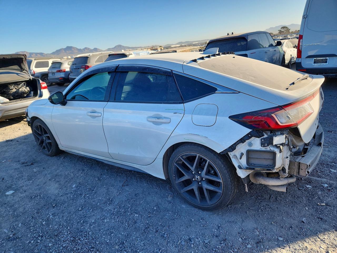 2022 Honda Civic Sport Touring - Фото 2