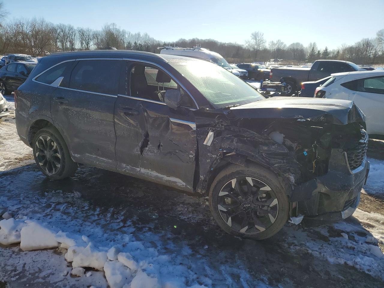 2025 Kia Sorento Ex - Image 4