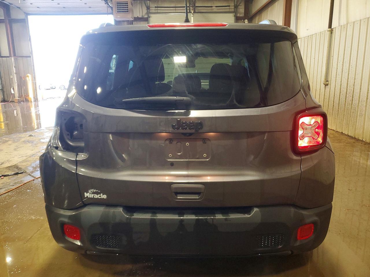 2020 Jeep Renegade Latitude - Фото 6