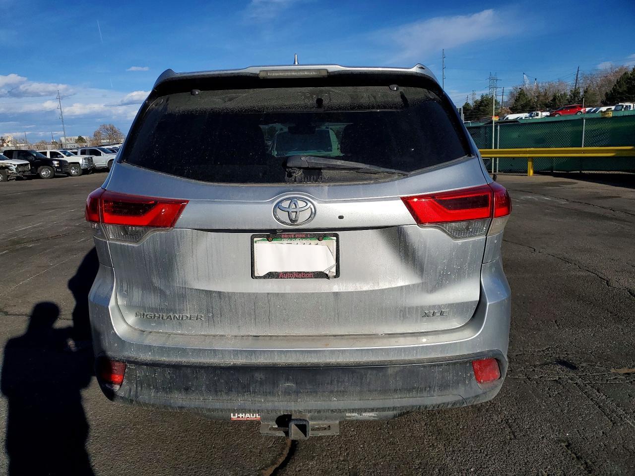 2017 Toyota Highlander Xle - Image 6