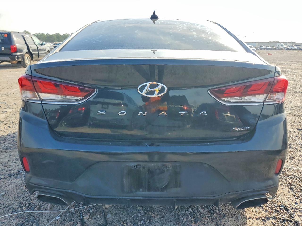 2018 Hyundai Sonata Sport - Image 6