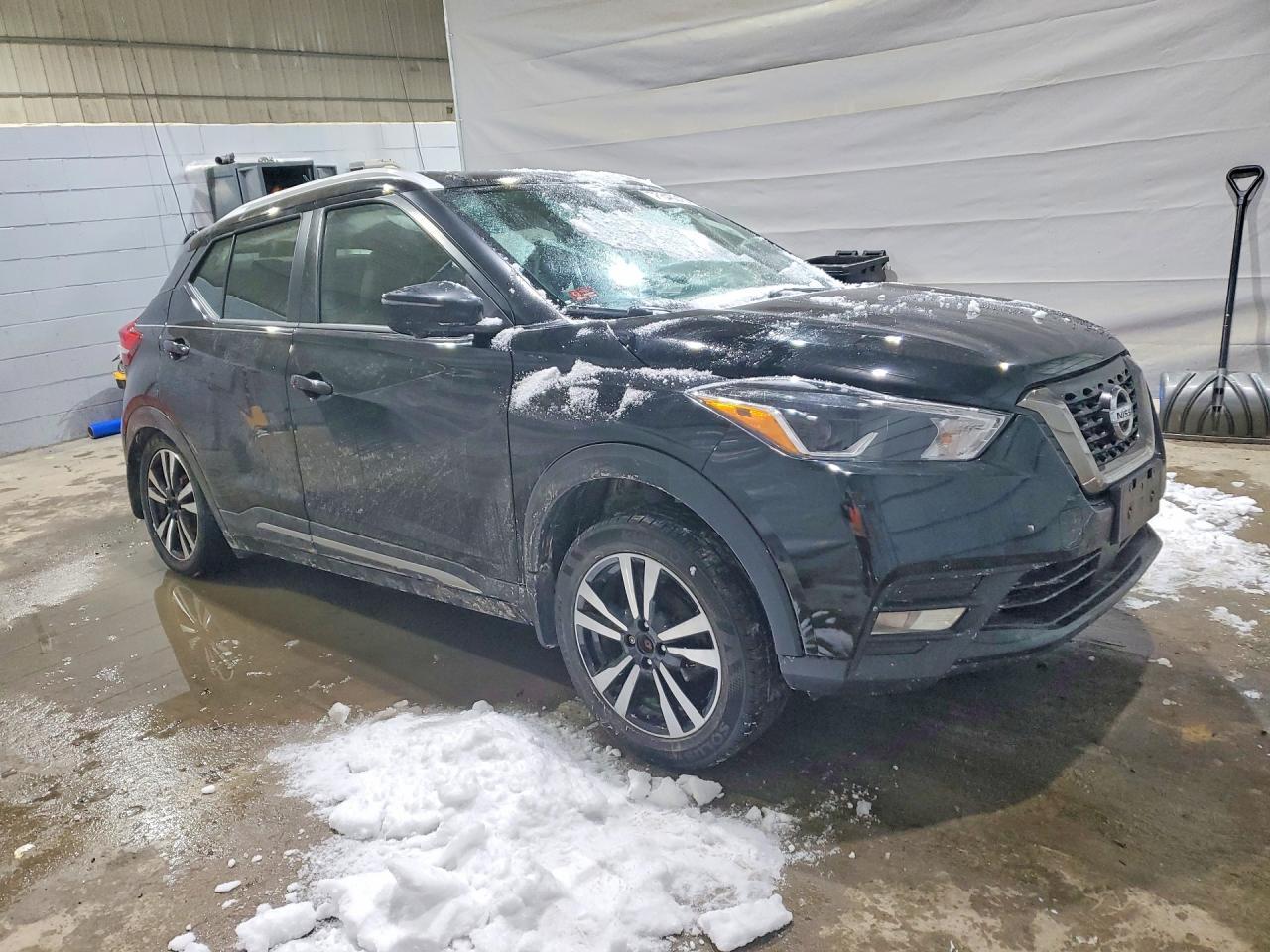 2020 Nissan Kicks Sr - Image 4