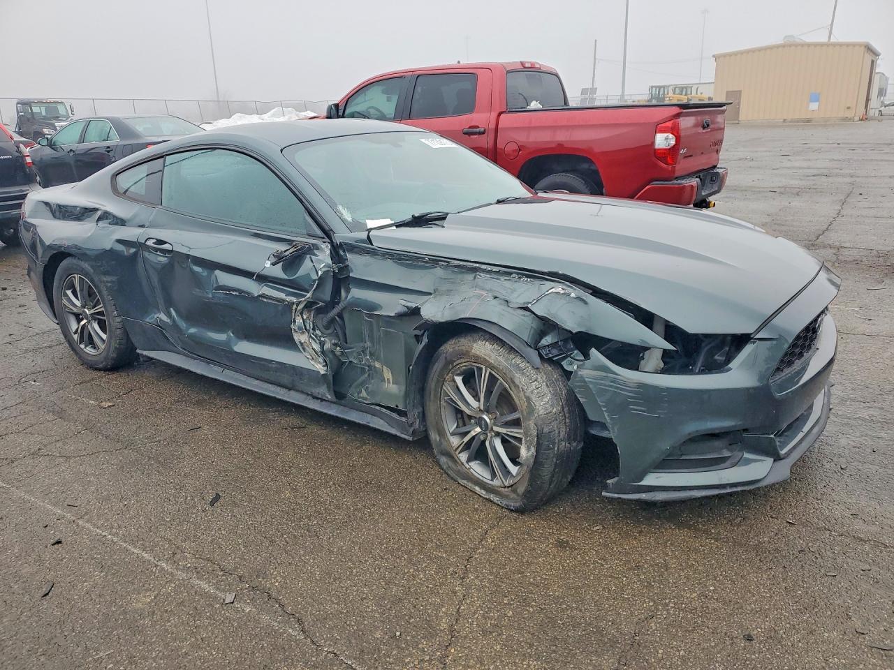 2015 Ford Mustang - Фото 4