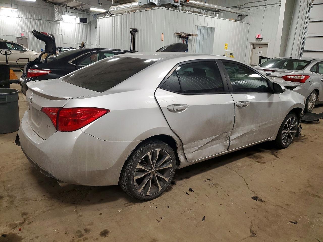 2019 Toyota Corolla L - Фото 3