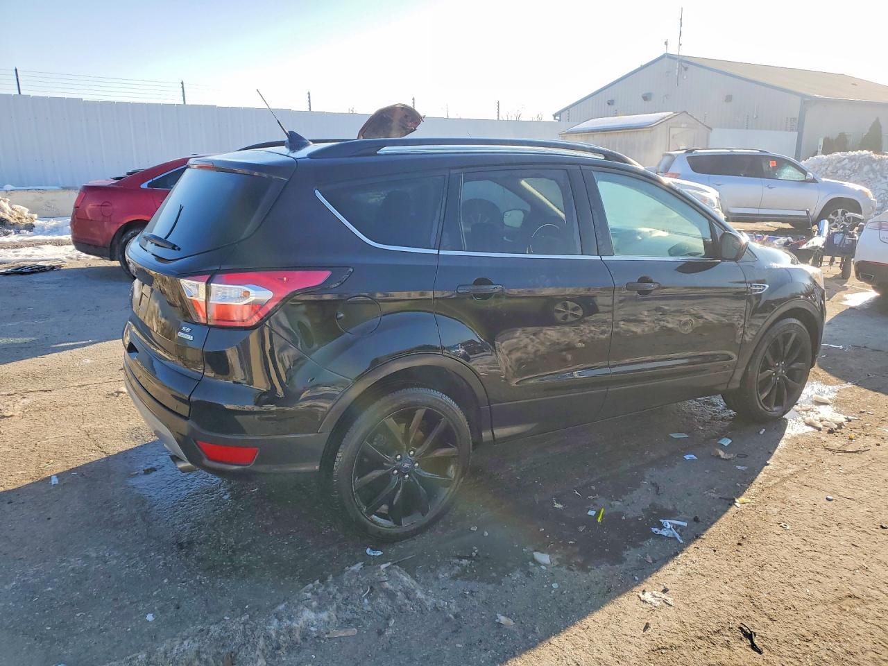 2018 Ford Escape Se - Фото 3