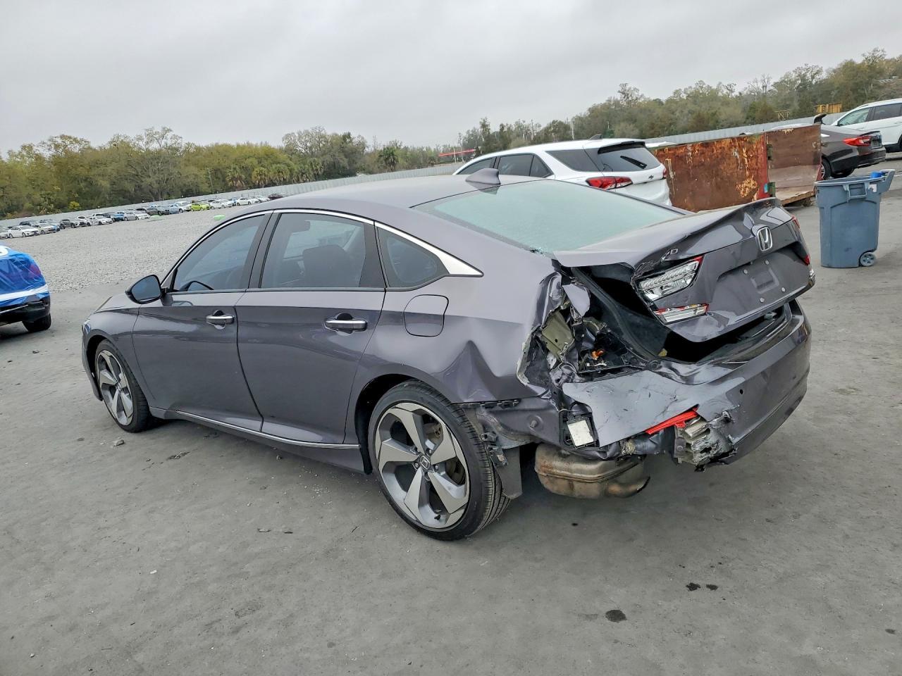 2018 Honda Accord Touring - Фото 2