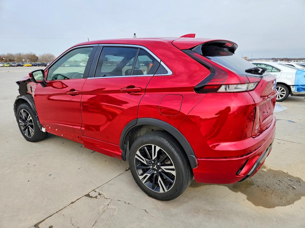2024 Mitsubishi Eclipse Cross Se - Image 2