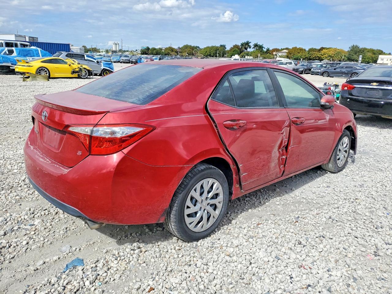 2014 Toyota Corolla S - Фото 3