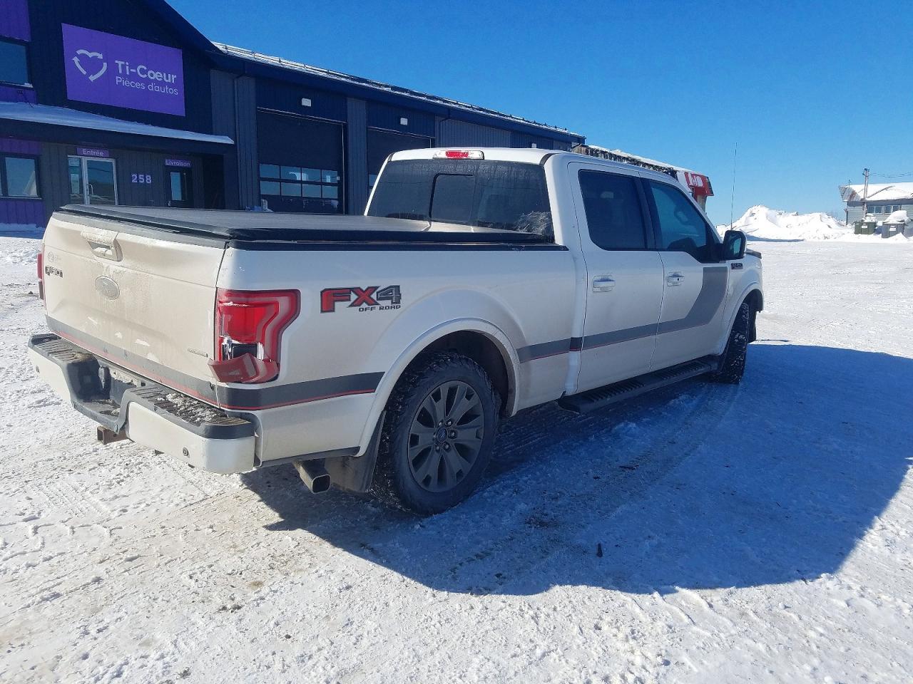 2016 Ford F150 Supercrew - Фото 3