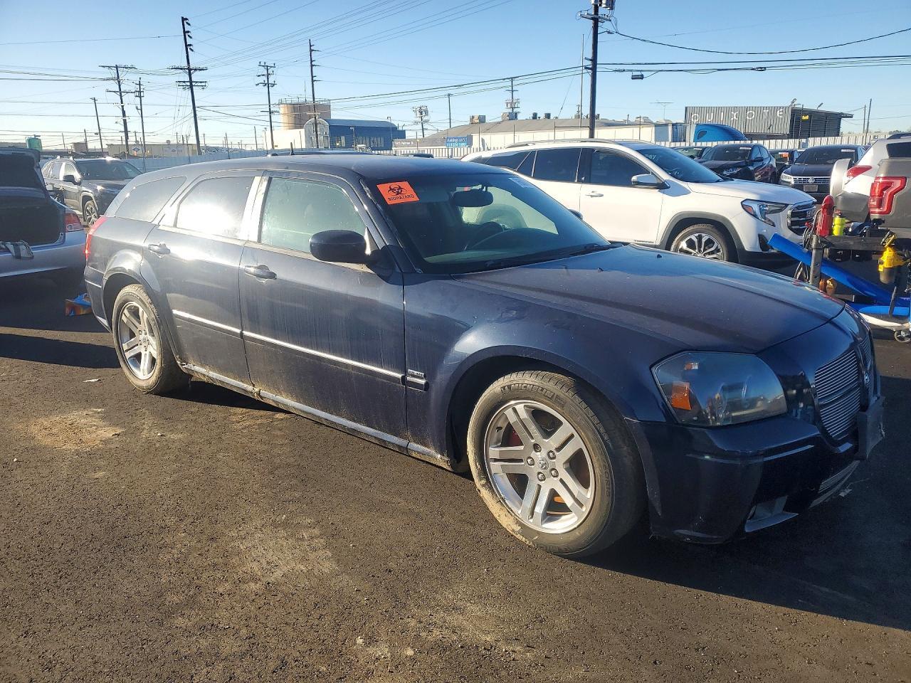 2005 Dodge Magnum R/T - Image 4