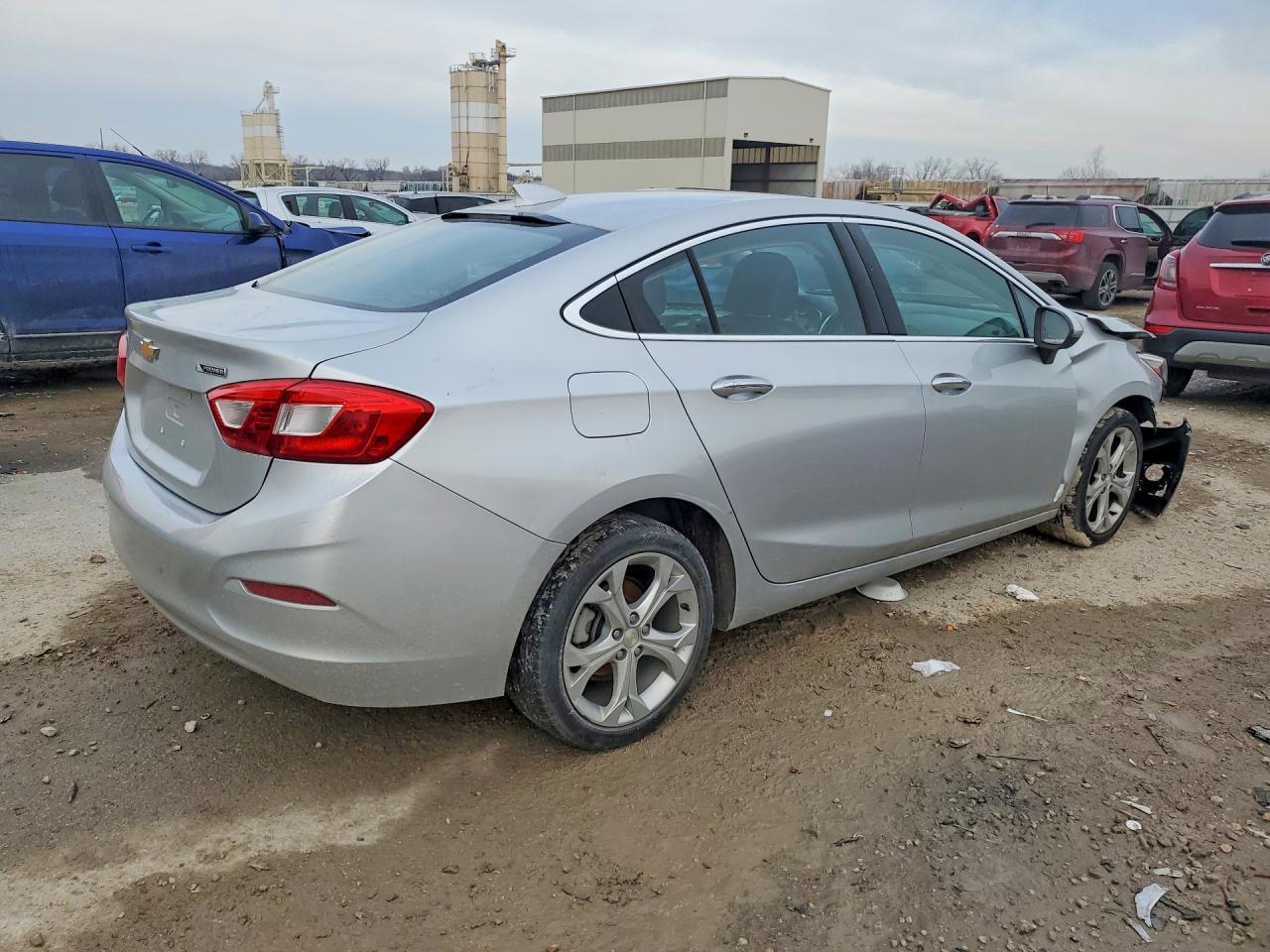 2017 Chevrolet Cruze Premier - Image 3