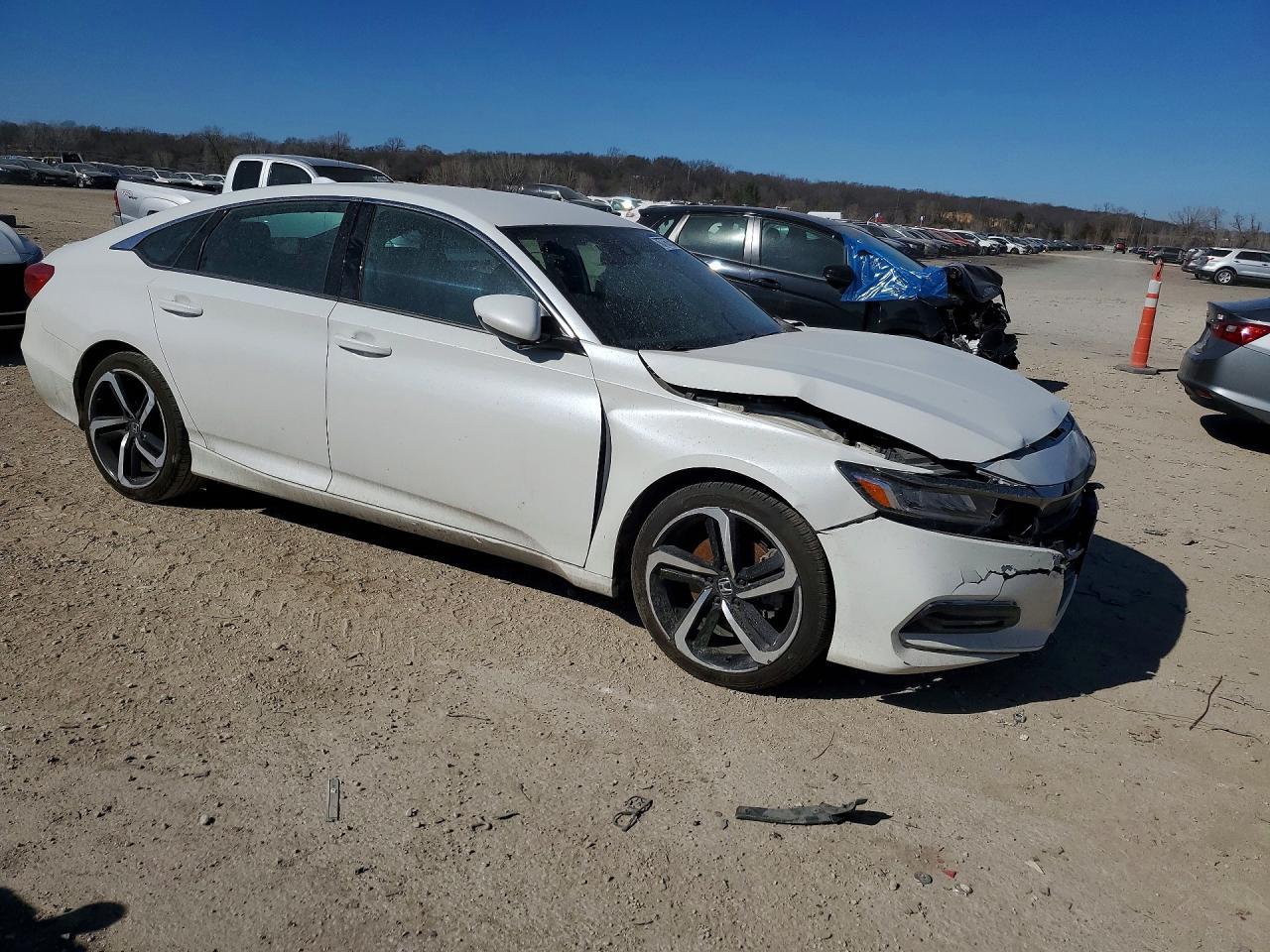 2019 Honda Accord Sport - Image 4