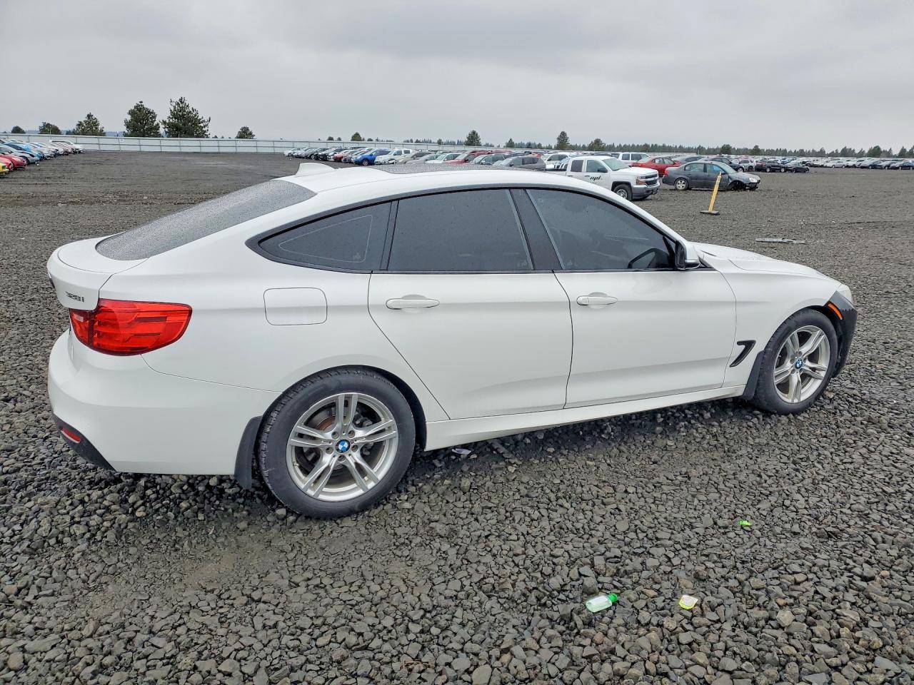 2015 BMW 328 Xigt - Фото 3