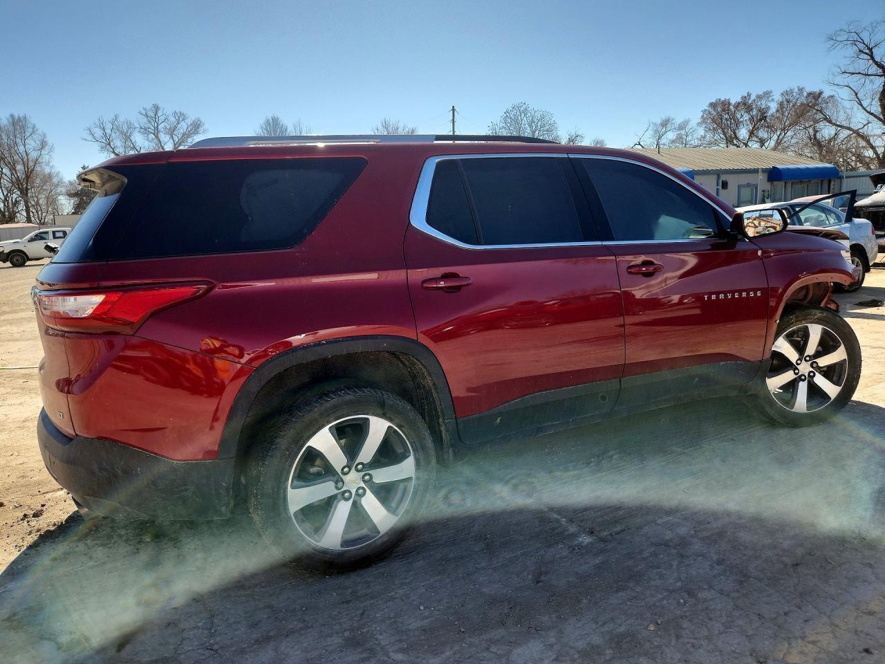 2018 Chevrolet Traverse Lt - Фото 3