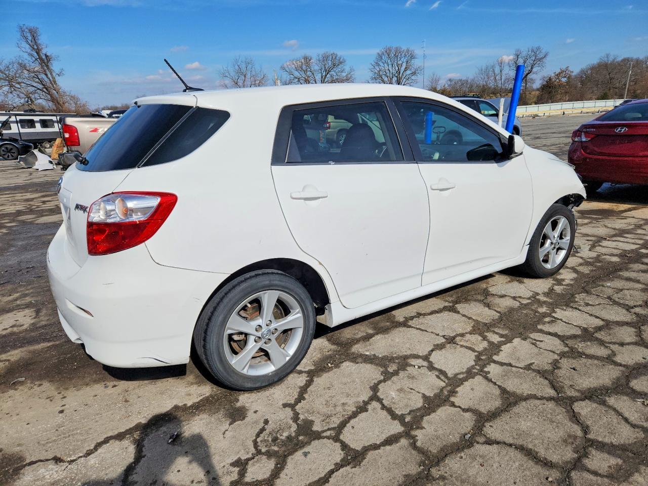 2012 Toyota Matrix L - Фото 3