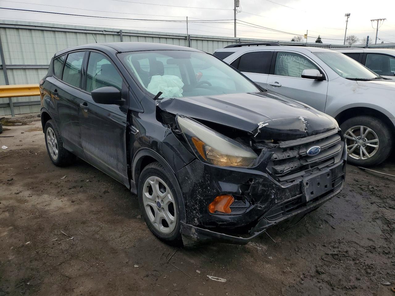 2018 Ford Escape S - Фото 4