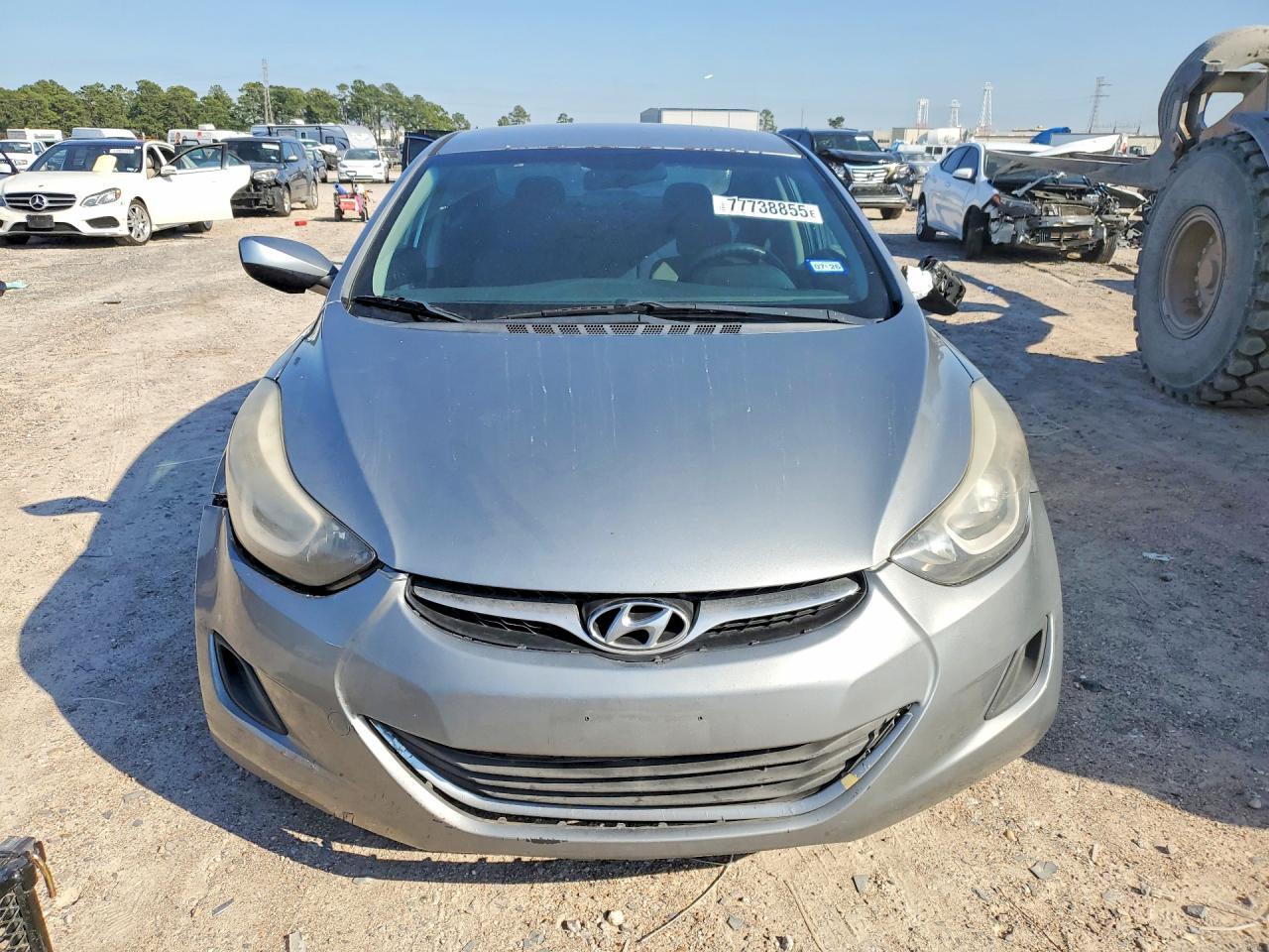 2015 Hyundai Elantra Li - Фото 5