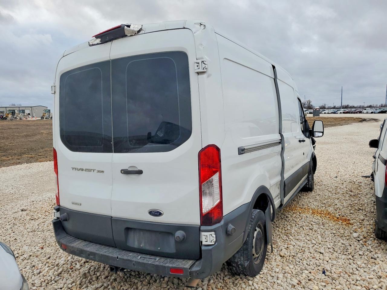 2018 Ford Transit T-350 Delivery Van - Фото 3