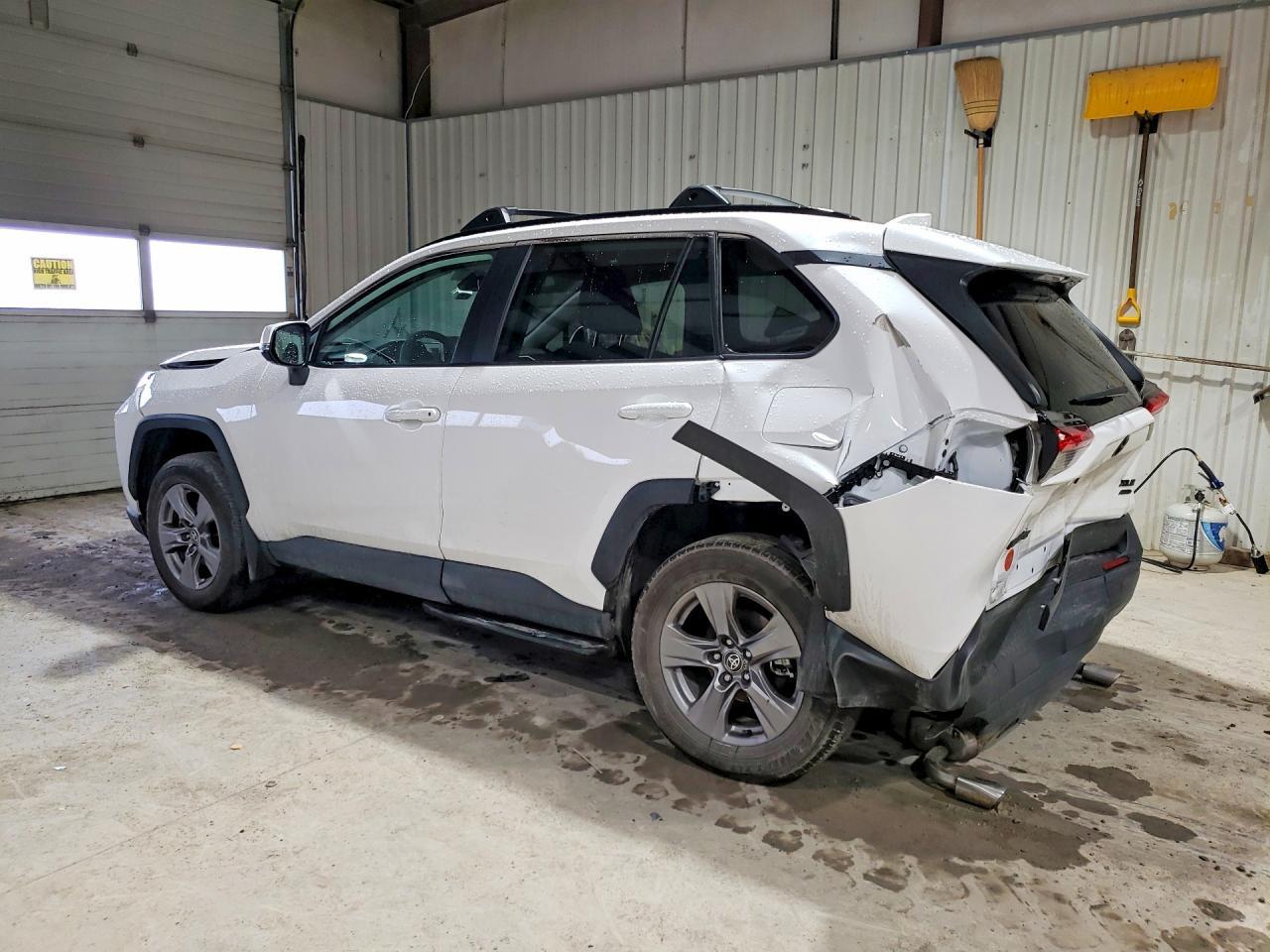 2024 Toyota Rav4 Xle - Фото 2