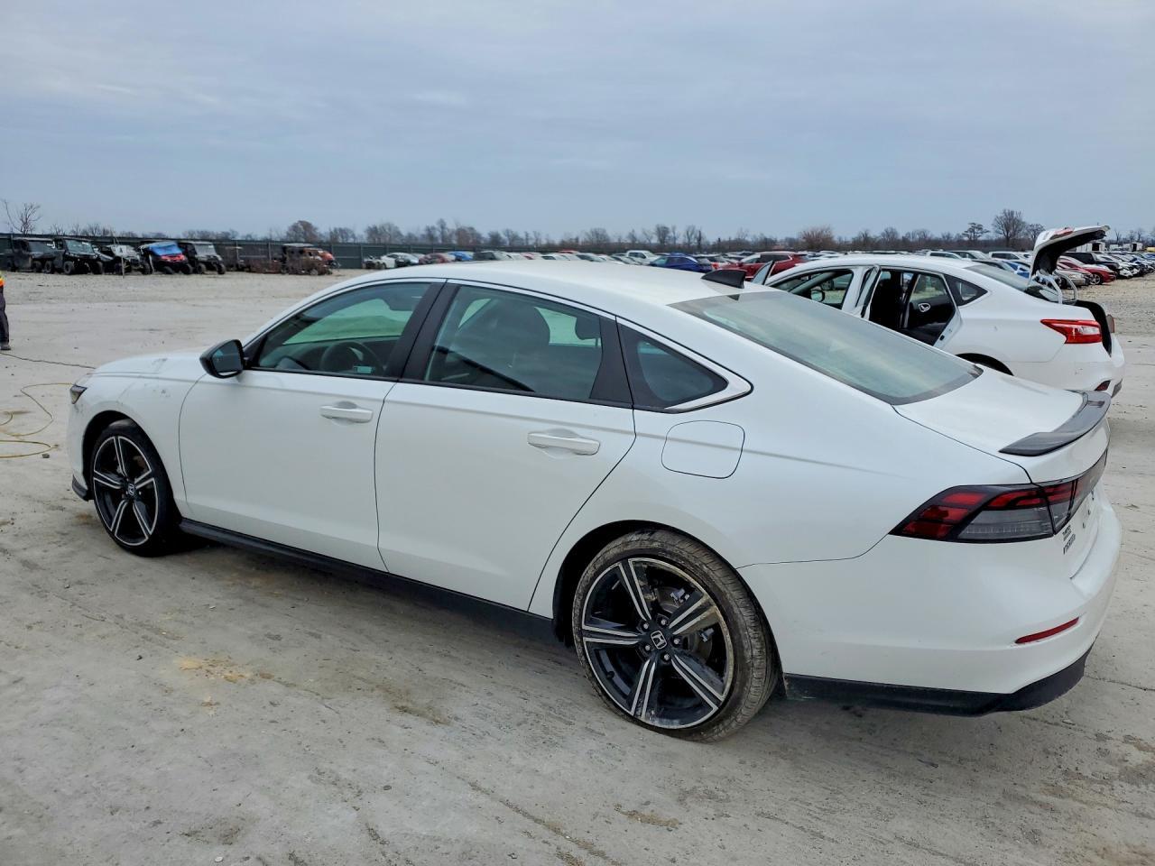 2024 Honda Accord Hybrid Sport - Фото 2