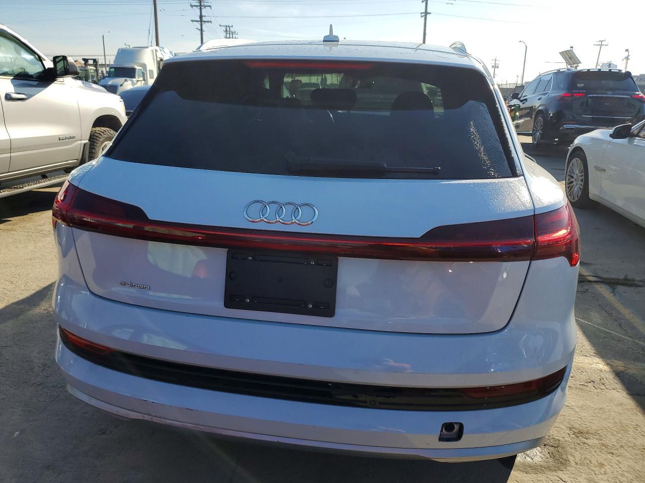 2019 Audi E-Tron Prestige - Фото 6