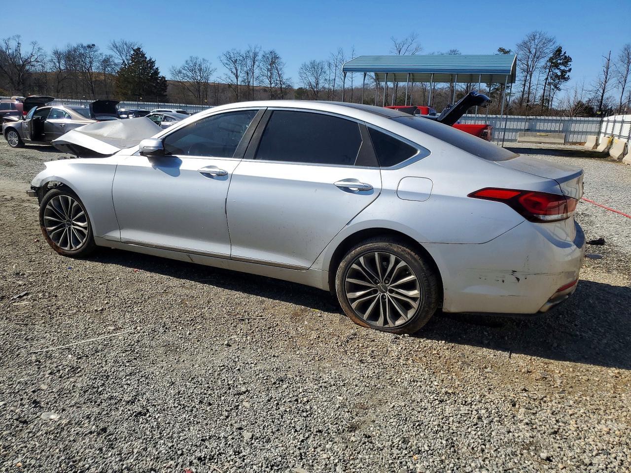 2016 Hyundai Genesis 3.8L - Фото 2