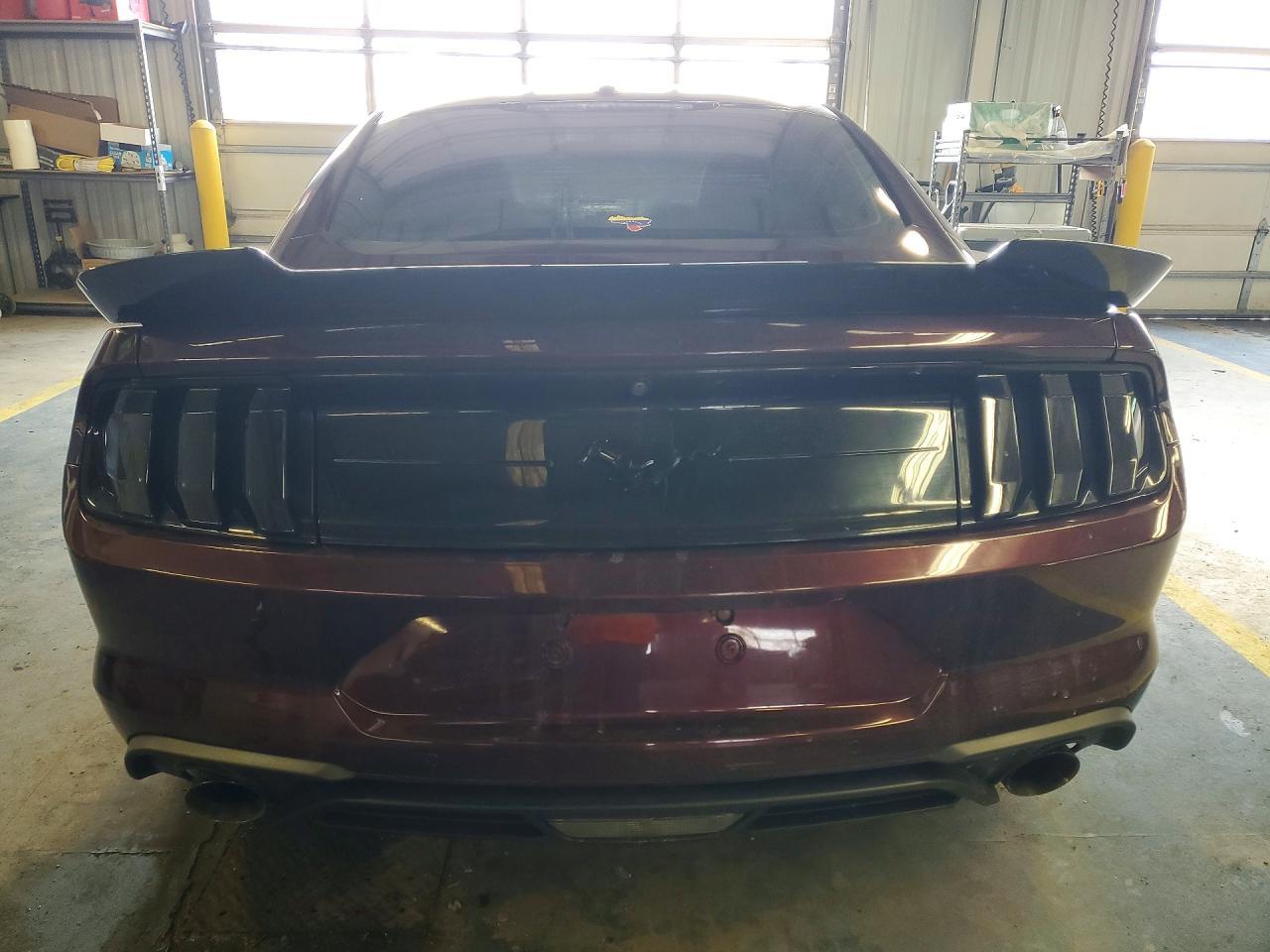 2018 Ford Mustang - Фото 6