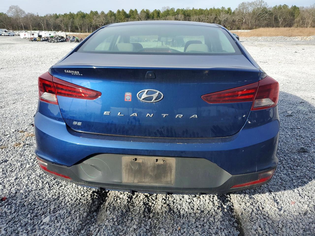 2019 Hyundai Elantra Se - Image 6