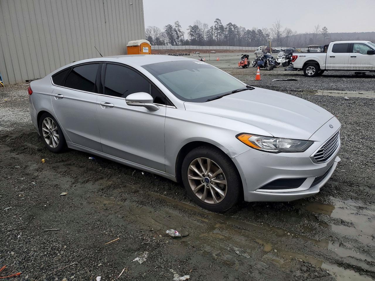 2017 Ford Fusion Se - Image 4