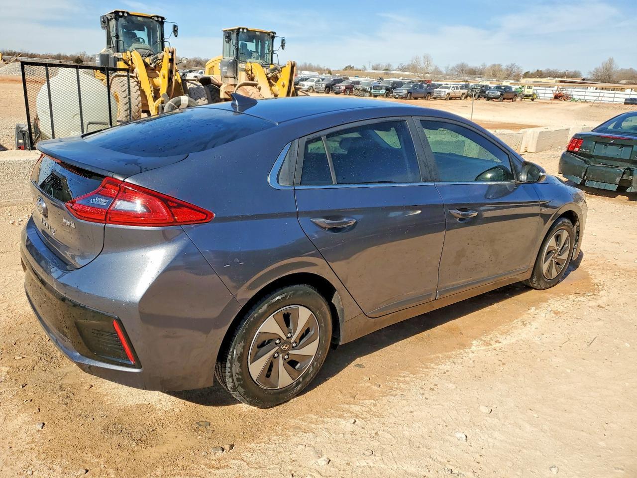 2019 Hyundai Ioniq Sel - Фото 3