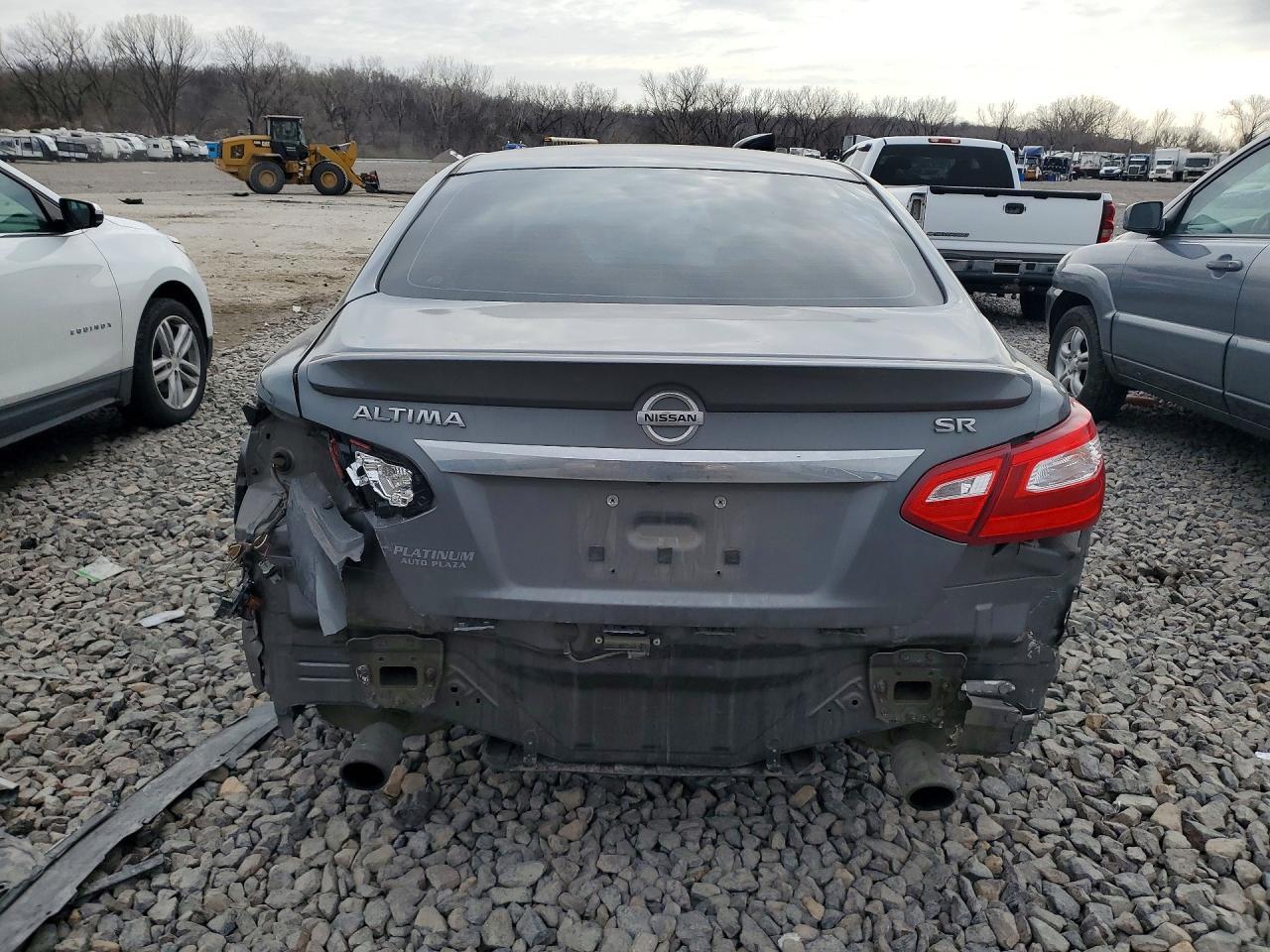 2016 Nissan Altima 2.5 - Image 6