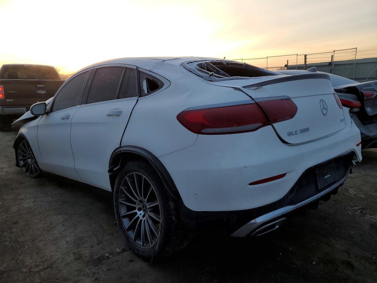 2023 Mercedes-Benz Glc Coupe 300 4Matic - Image 2