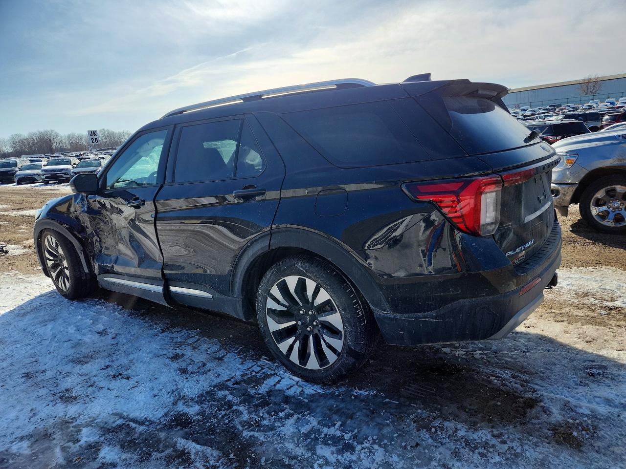 2026 Ford Explorer Platinum - Image 2