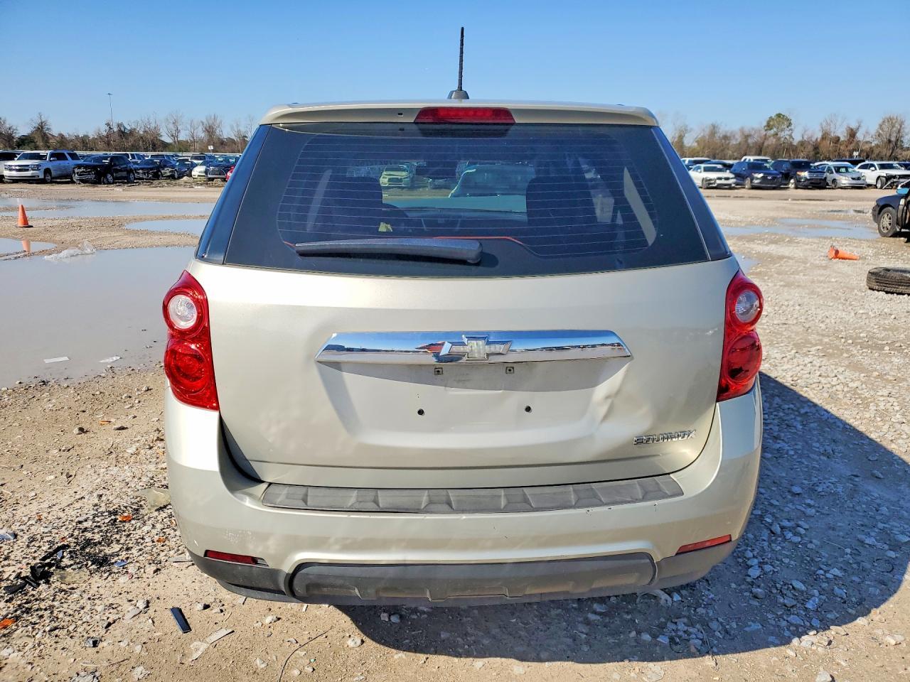 2015 Chevrolet Equinox Ls - Image 6