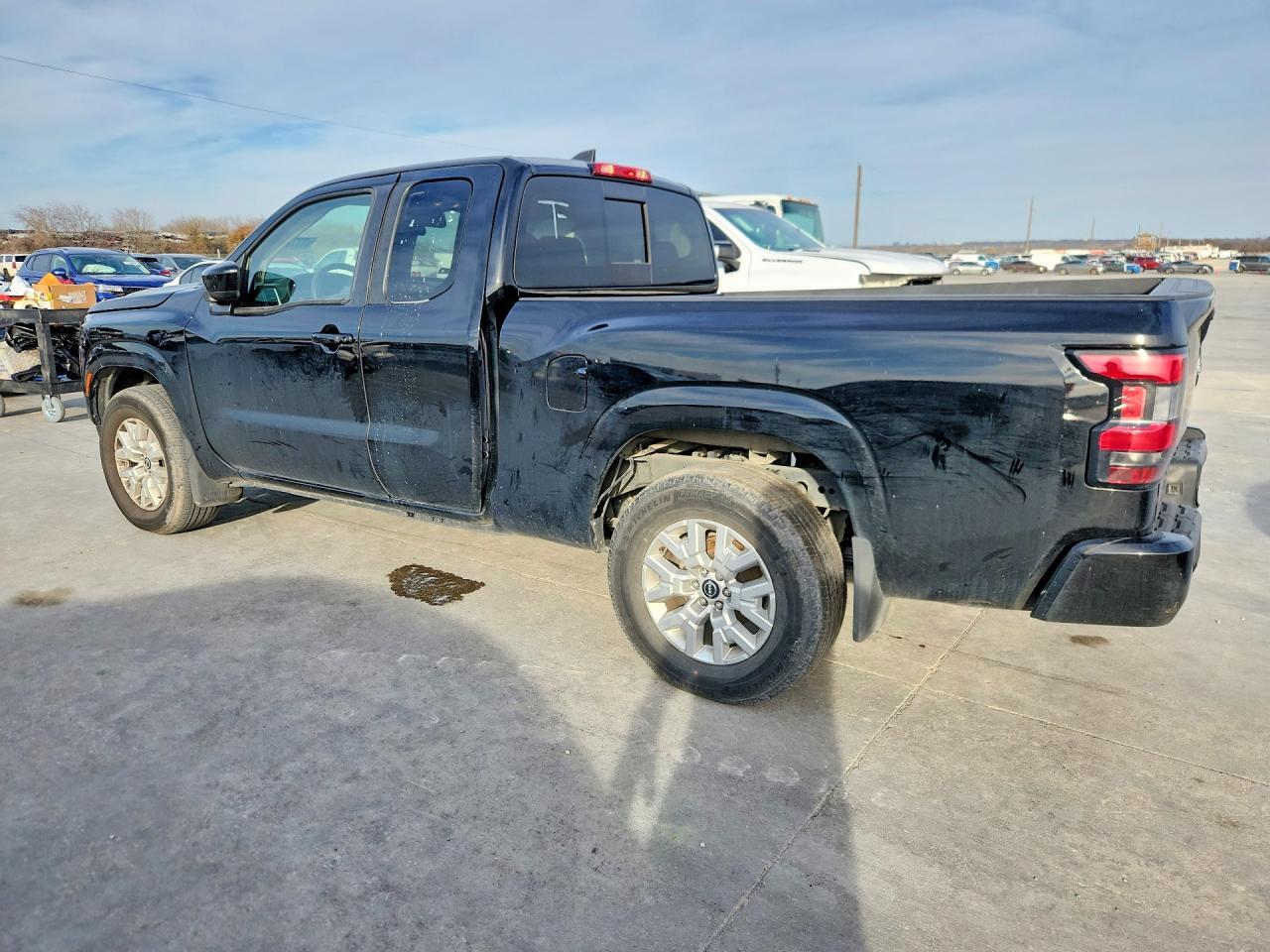 2023 Nissan Frontier S - Image 2