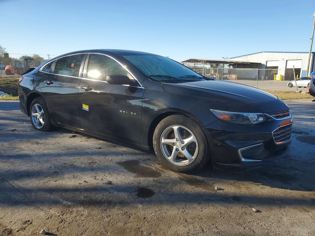 2018 Chevrolet Malibu Ls - Фото 4