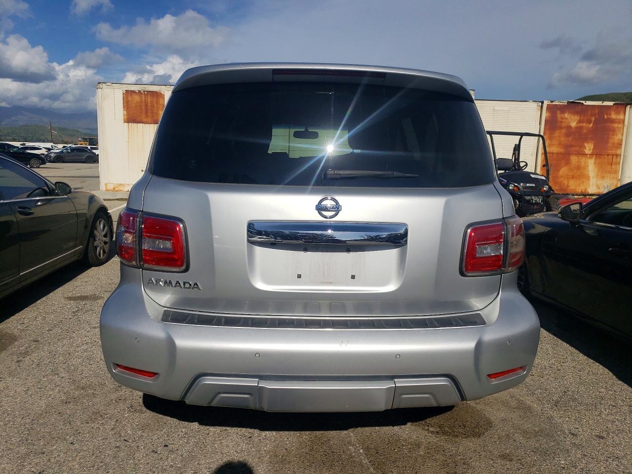 2017 Nissan Armada Sv - Фото 6