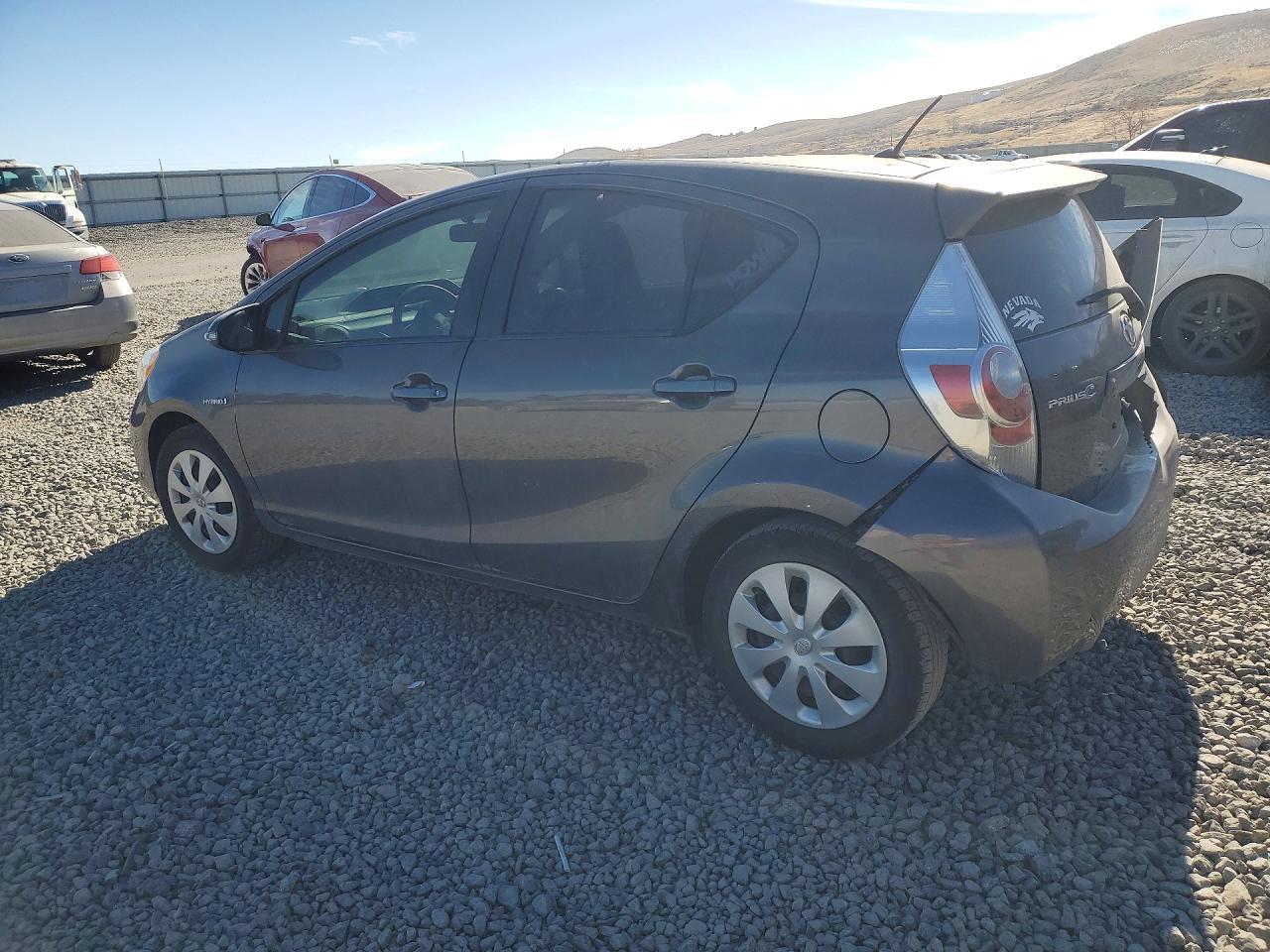 2014 Toyota Prius C - Image 2