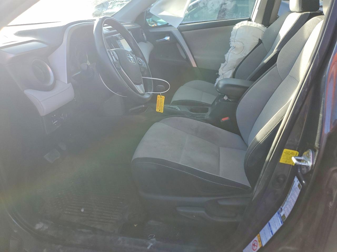 2018 Toyota Rav4 - Image 7