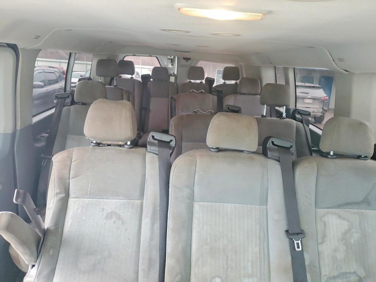 2015 Ford Transit Wagon T-350 - Фото 6