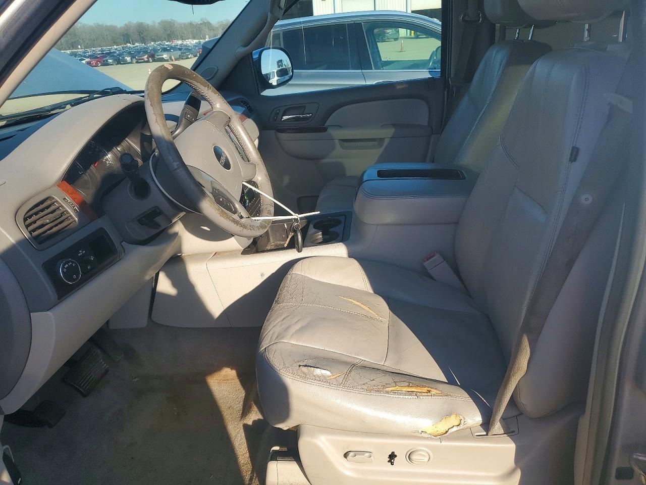 2012 GMC Yukon Xl C1500 Slt - Image 7