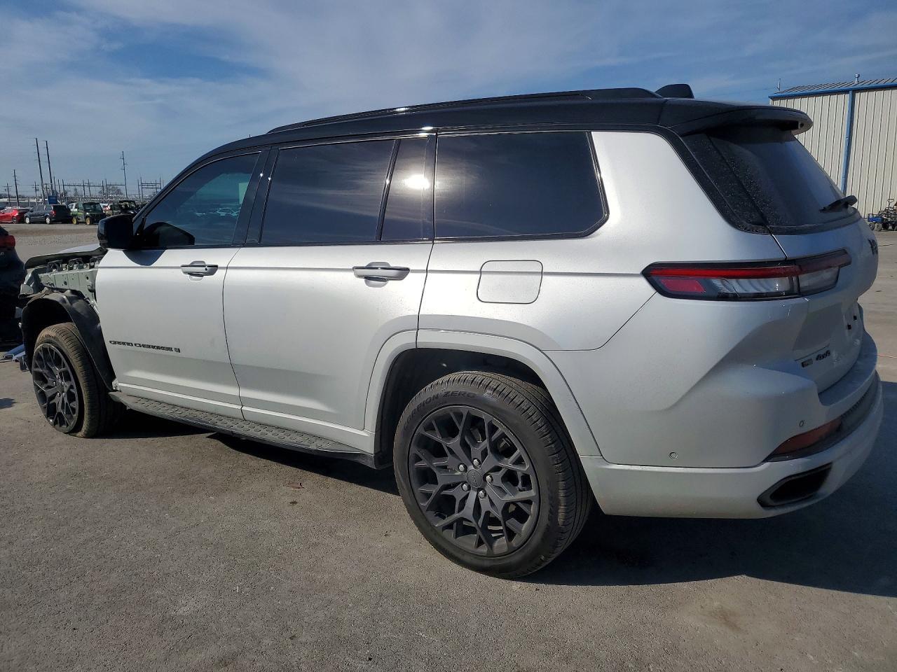 2023 Jeep Grand Cherokee L Summit - Фото 2