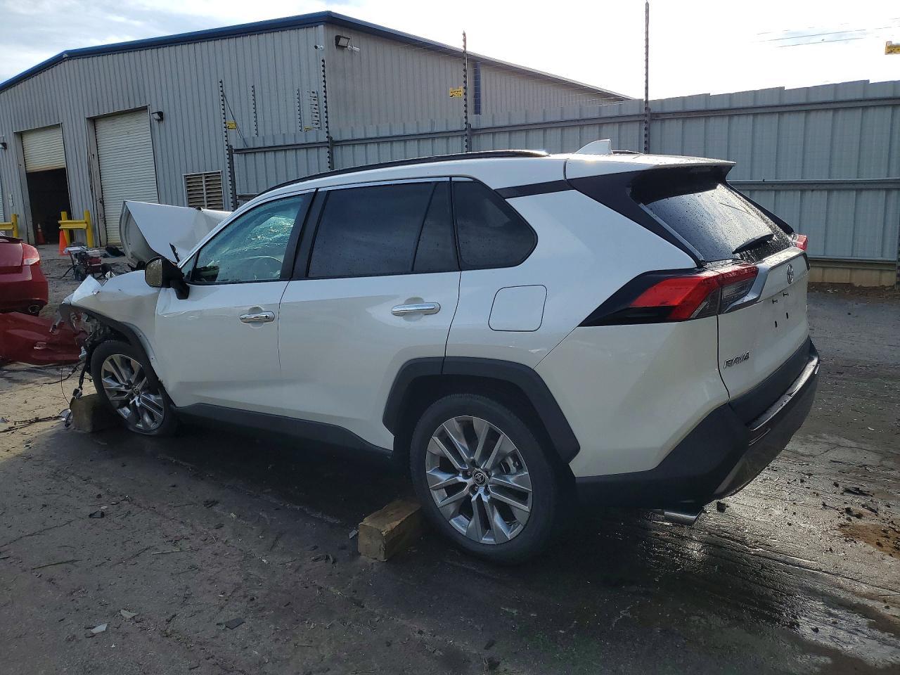 2021 Toyota Rav4 Limited - Фото 2