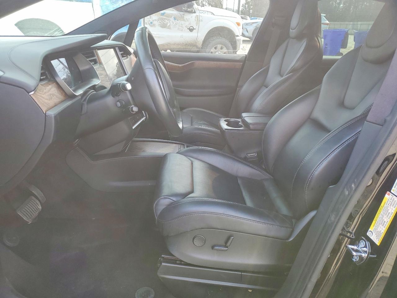2018 Tesla Model X - Фото 7