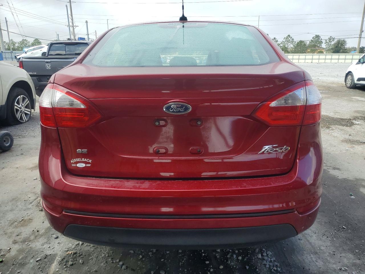 2014 Ford Fiesta Se - Image 6