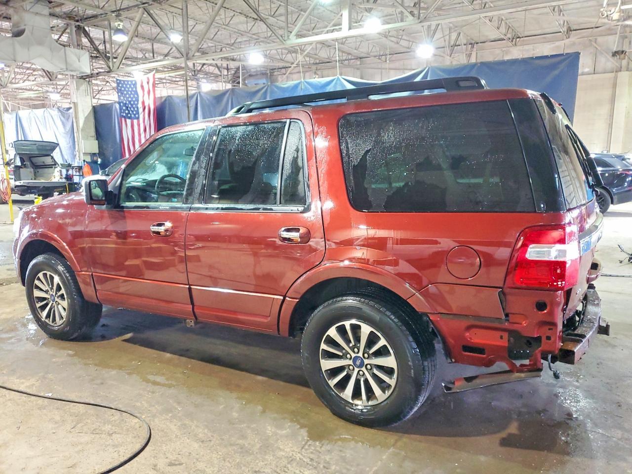 2015 Ford Expedition Xlt - Фото 2