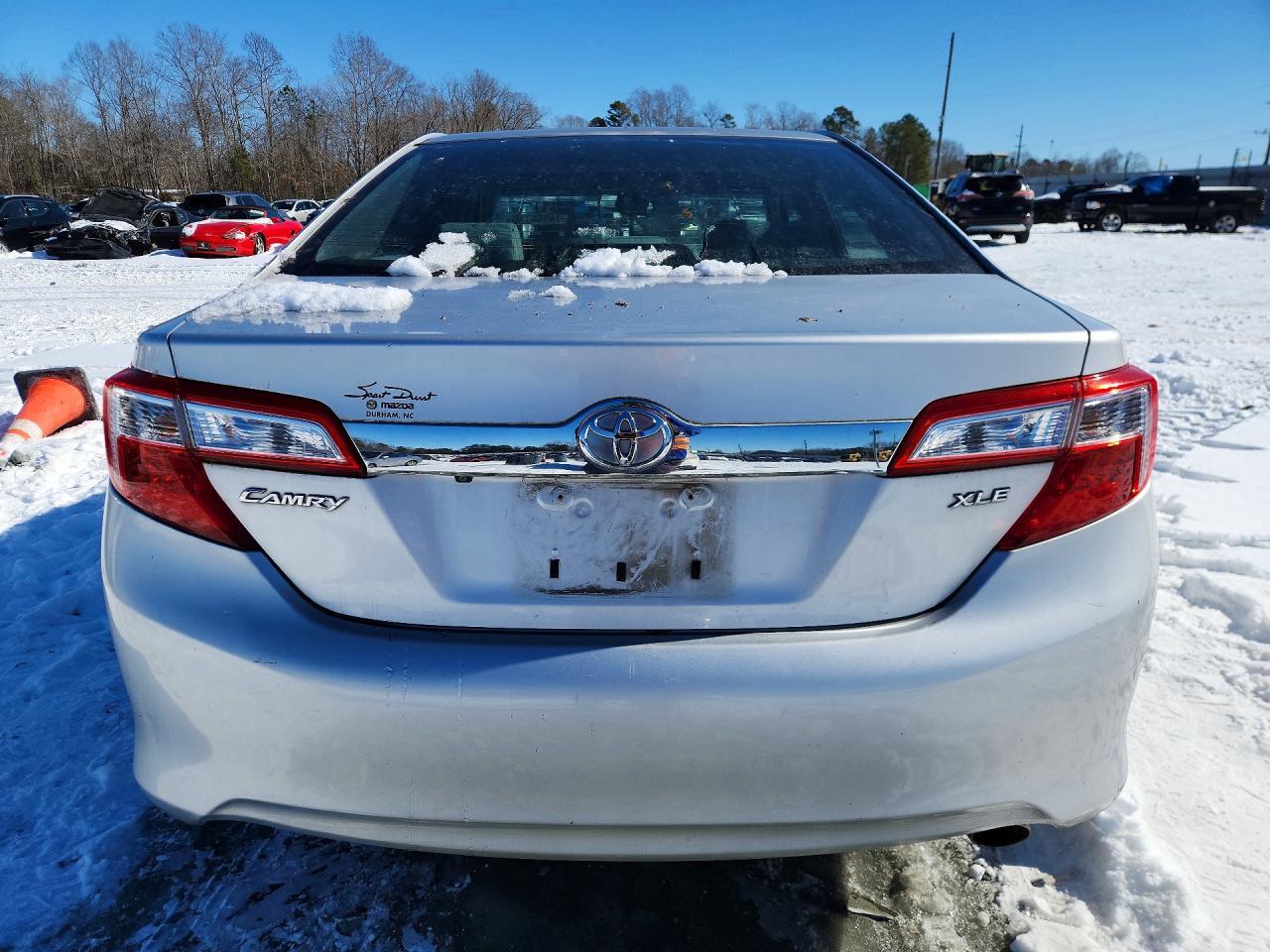2012 Toyota Camry Base - Фото 6