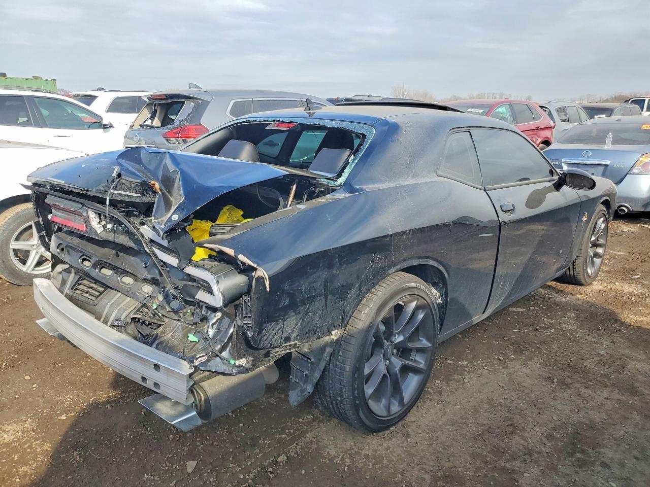 2023 Dodge Challenger R - Фото 3