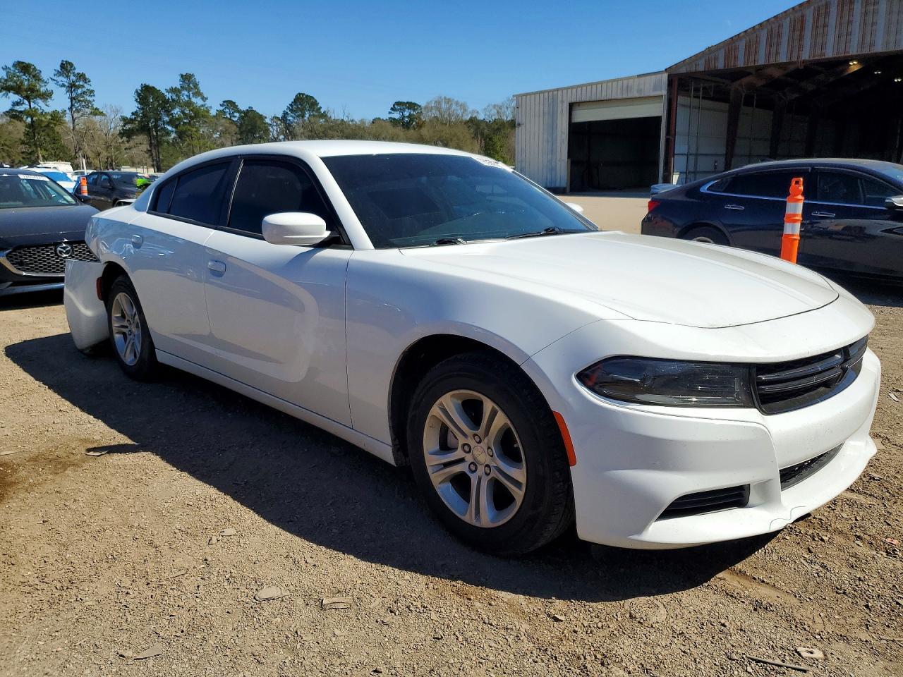 2022 Dodge Charger Sxt - Фото 4